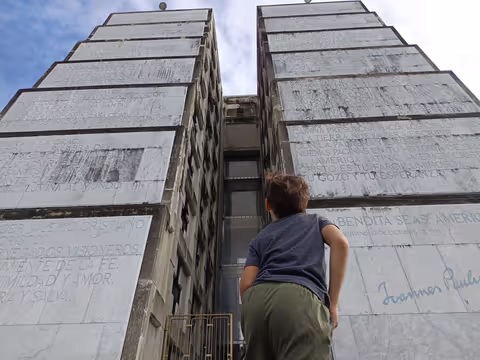 Santo Domingo Relaxed City Tour: Los Tres Ojos, Columbus Lighthouse & More