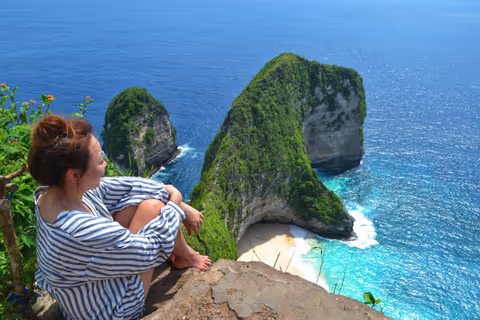 Nusa Penida West Tour (by Private 6-Seater Minivan)