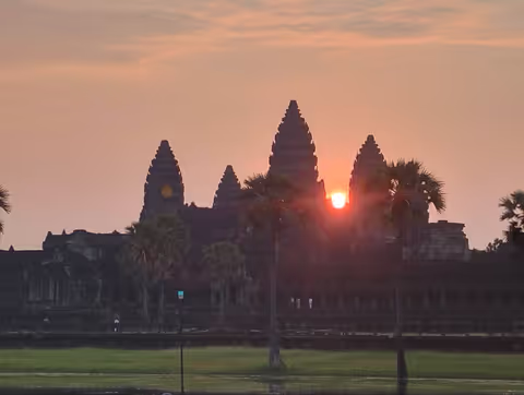 1-day Angkor Sunrise/Sunset Private Tour