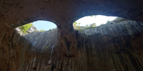 God's Eyes & Saeva Dupka Caves, Panega Eco Trail