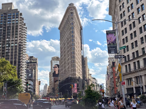 NYC Neighborhoods Uncovered: History, Culture & Local Stories