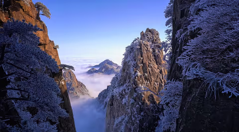 Huangshan, the No.1 Fantastic Mountain under Heaven