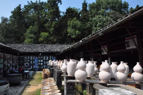 Jingdezhen Porcelain Art: Tour in China’s Porcelain Capital