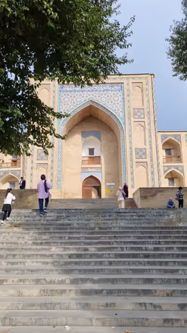 Tashkent: Old City Walking Tour with Local Artisans