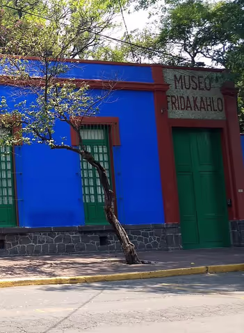 Casa Azul and Coyoacán’s architecture 3.5 hour tour