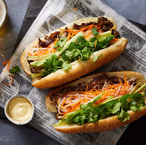 Ho Chi Minh City Street Food Tour by Scooters: Local and Authentic Experience