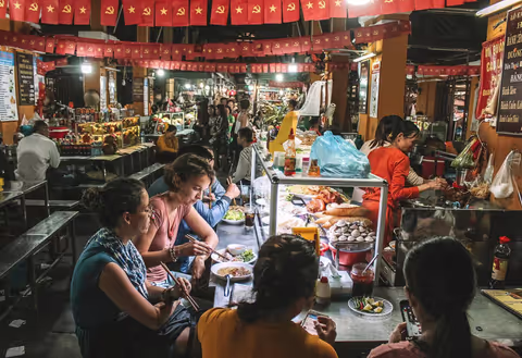 Hanoi After Dark: Street Food, Local Stories & Lake Lights