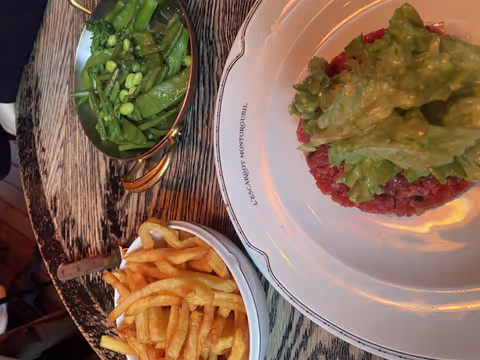 Paris: Custom Food Tour