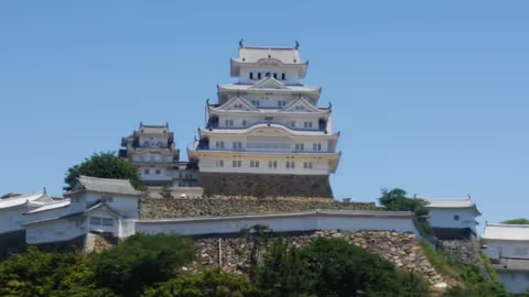 Exploring Himeji Castle with Sanctuary and Huge Bridge