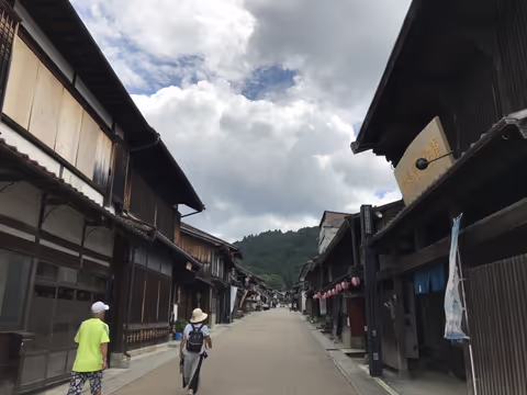 Castle town of Lady Samurai & magnificent Ruins