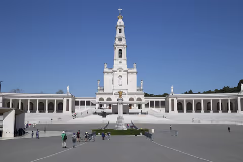 Private Transfer to/from Fatima/Lisbon