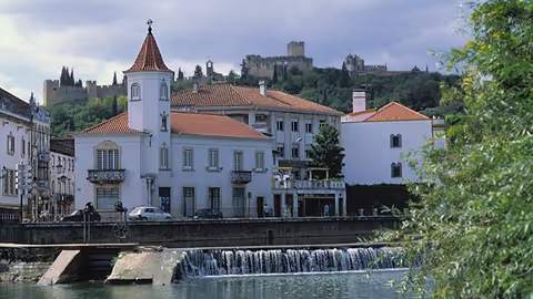 Private Transfer to/from Tomar/Lisbon