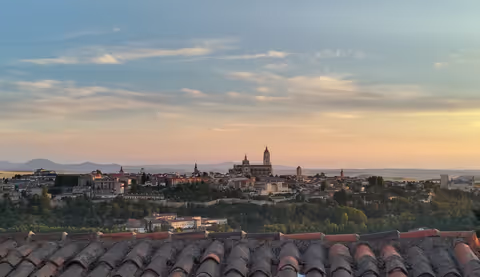 Segovia - World Heritage City - Virtual life Tour (Zoom)