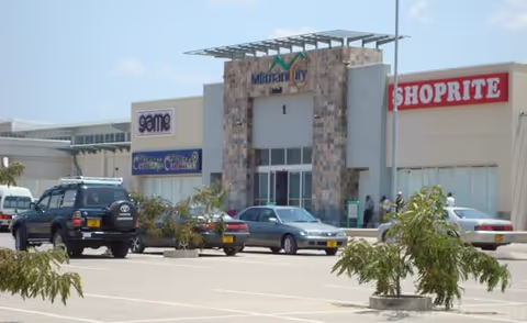 Best shopping mall walk with a local guide