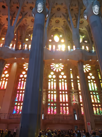 Sagrada Familia Tour & Hospital Sant Pau