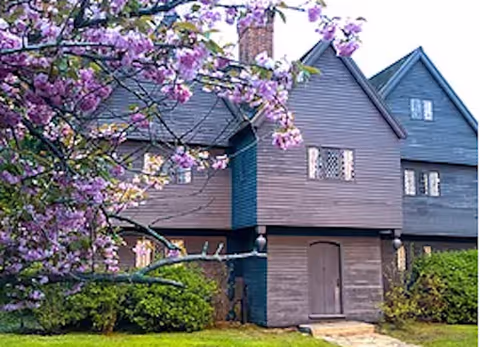 1692 Salem Witchcraft Tour