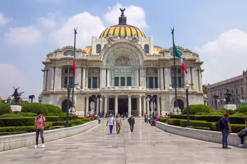 Discover Mexico City with a local (Customizable tour)