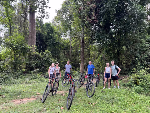 Angkor Wat Sunrise Bike Tour With Lunch Included