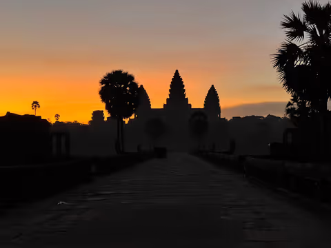 Angkor Wat Sunrise Tour