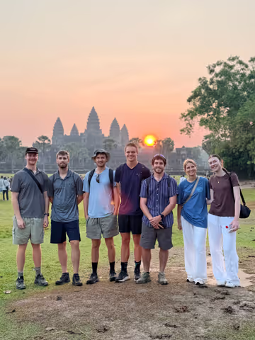 Personalized Angkor Wat Sunrise Tour with Tour Guide