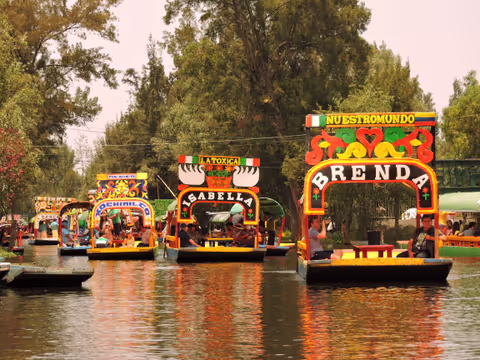 Discover the traditional side of Xochimilco