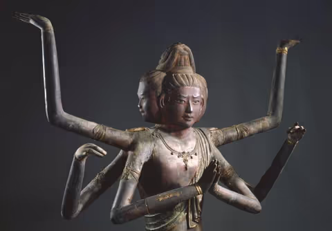 Nara Sightseeing & the World of Buddhist Statuary