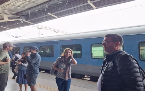 Full Day Agra Tour From Delhi By Gatimaan Express Train 