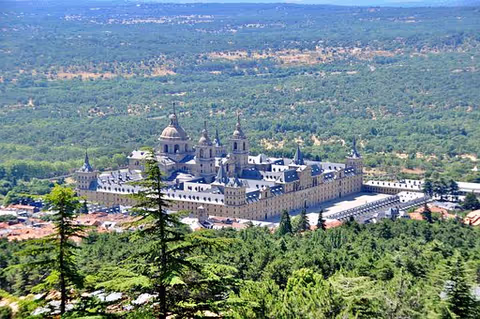 PRIVATE VISIT TO EL ESCORIAL AND THE VALLEY OF THE FALLEN