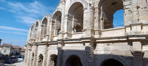 Arles, Les Baux de Provence, St Remy de Provence