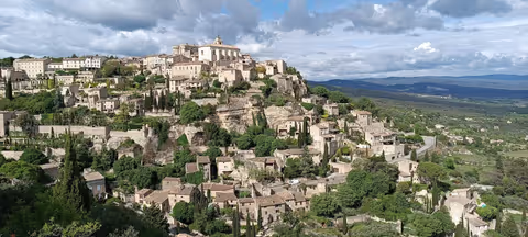  Sunday Market in the Luberon (from Marseille)