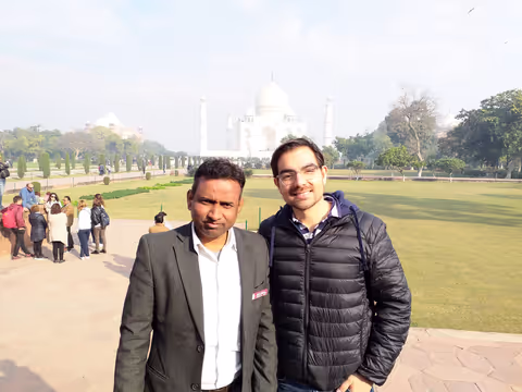 Private Guided Sunrise Taj Mahal Tour from Delhi by Car