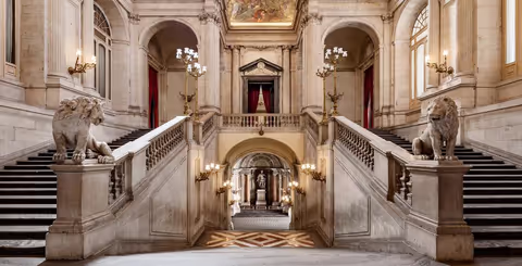 Royal Palace private tour