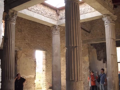 An exclusive tour of Positano,Sorrento & Pompei