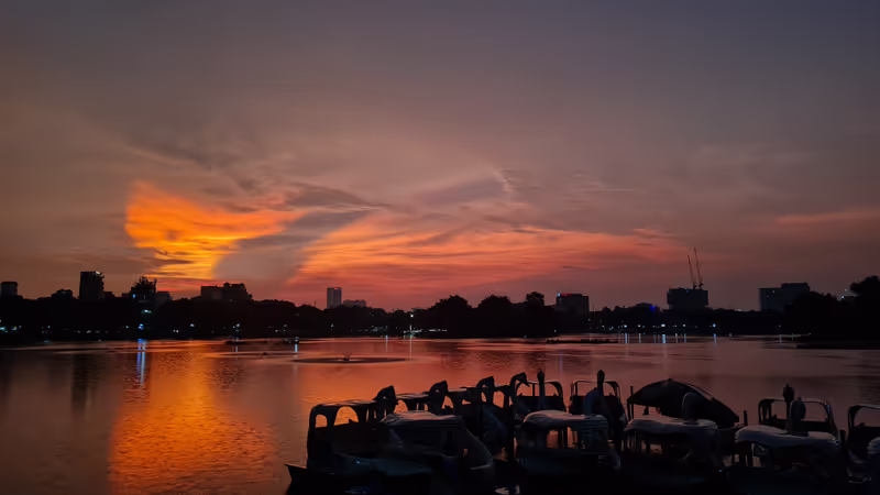 Hanoi Private Tour - The best spot to examine the sunset in Hanoi