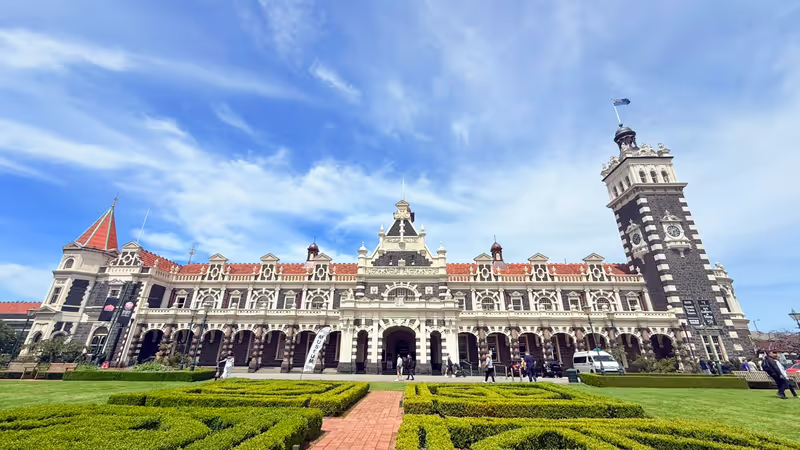 Christchurch Private Tour - Dunedin