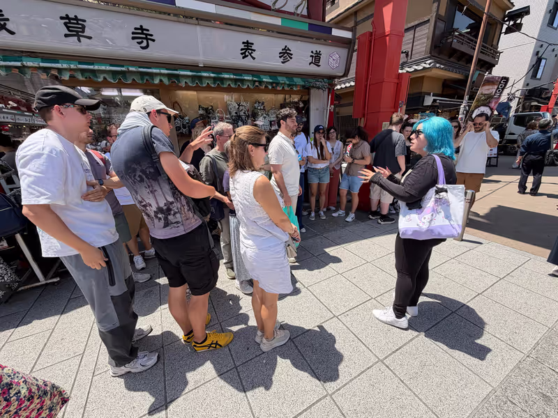 Tokyo Private Tour - Sharing the meaning behind local customs