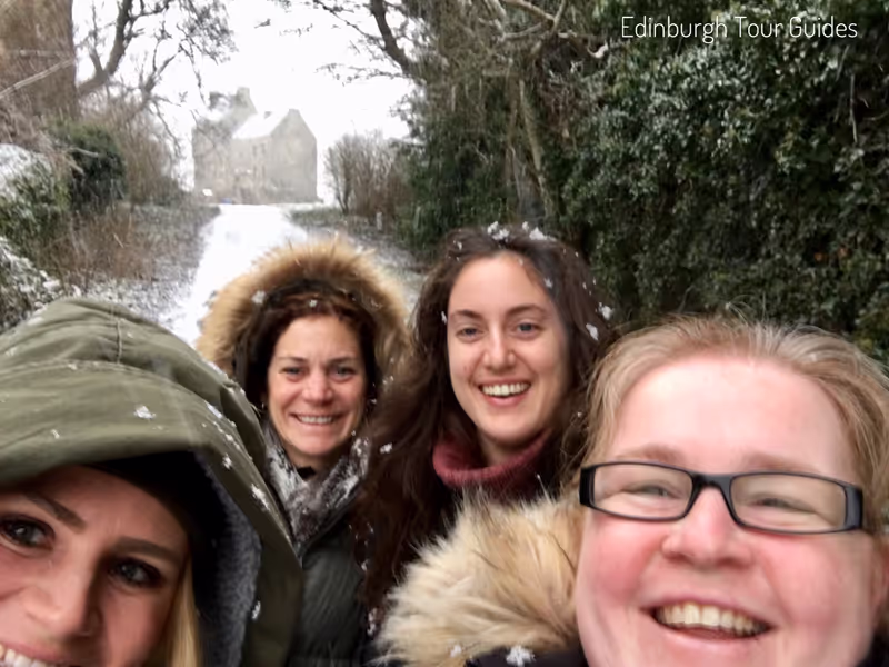 Edinburgh Private Tour - Midhope Castle in the Snow