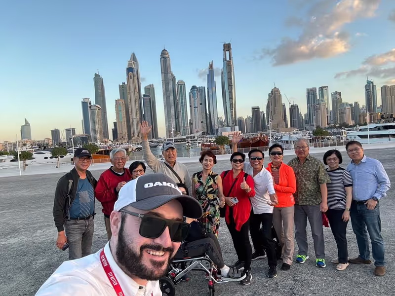 Dubai Private Tour - Sun, sand, skyscrapers — Dubai mode on!