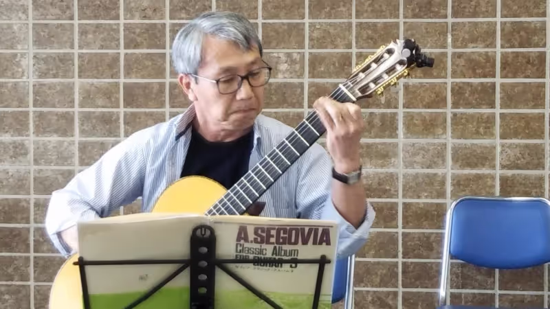 Tokyo Private Tour - My hobby is playing the guitar. 