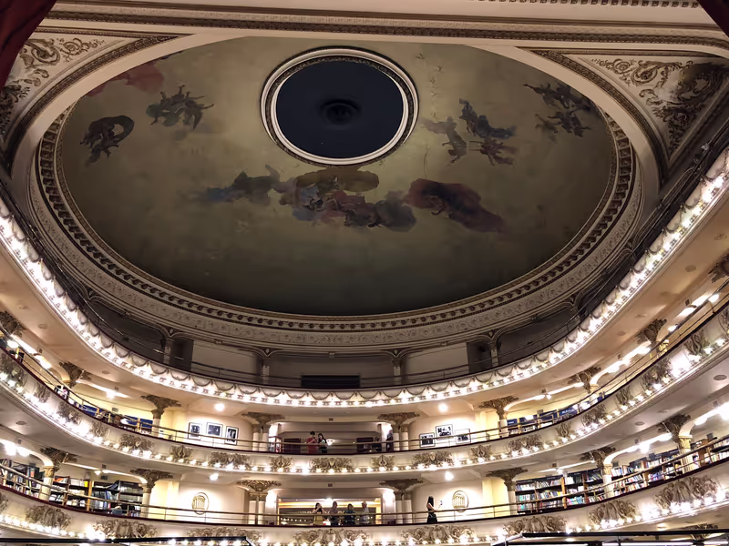 Buenos Aires Private Tour - A BOOK SHOP?
