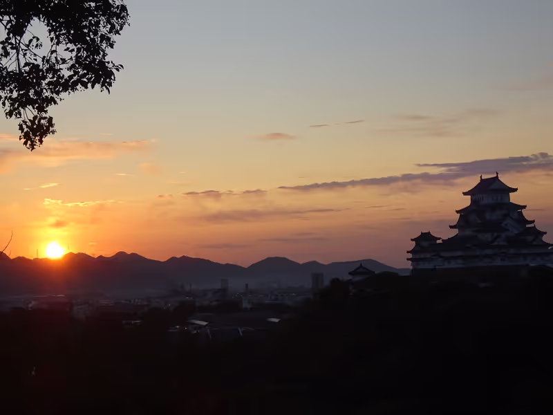 Hyogo Private Tour - Himeji Castle at Sunrise