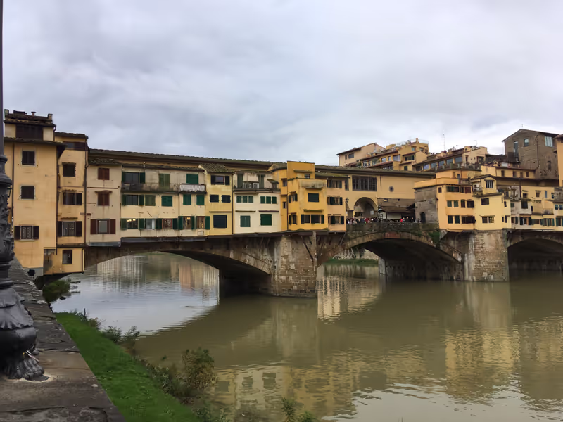 Florence Private Tour - View of the famed Ponte Vecchio