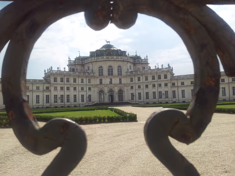 Piemonte Private Tour - Hunting lodge Stupinigi