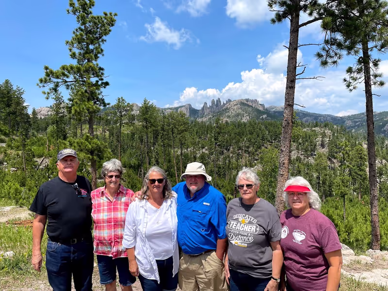 Rapid City Private Tour - Great Group at Cathedral Spires