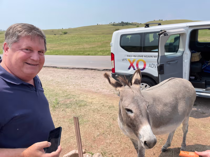 Rapid City Private Tour - Beggin' Burrows in Custer 