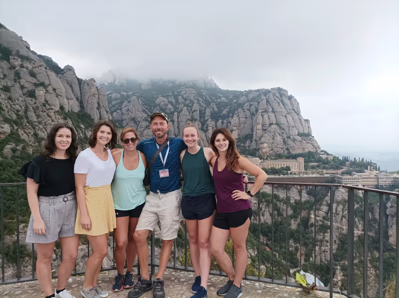 Barcelona Private Tour - Montserrat Sant Miguel cross