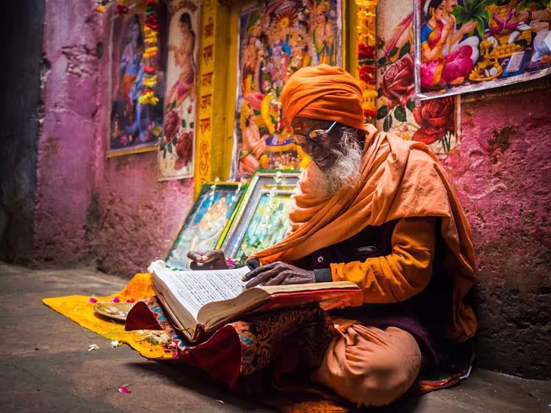 Bihar Private Tour - Chanting Holybook 