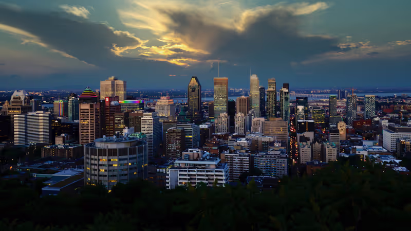 Montreal Private Tour - Montreal skyline