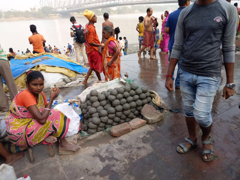 Kolkata Private Tour - River Side 