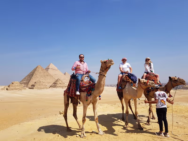 Cairo Private Tour - Camel riding in Giza pyramids 